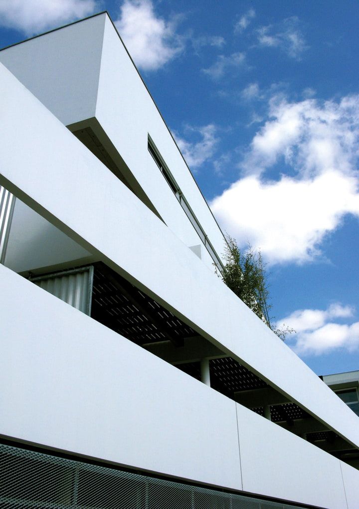 Franken-S Gebäude mit Balkon